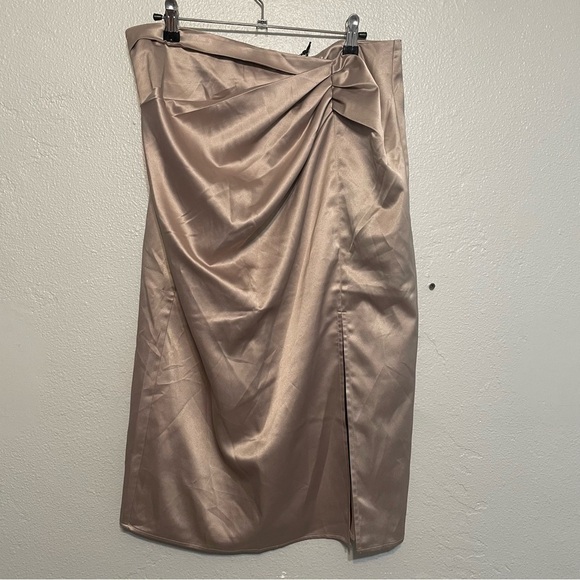 Ro + De Satin Pleated Midi Wrap Skirt Champagne NWT​​​ - Picture 2 of 7